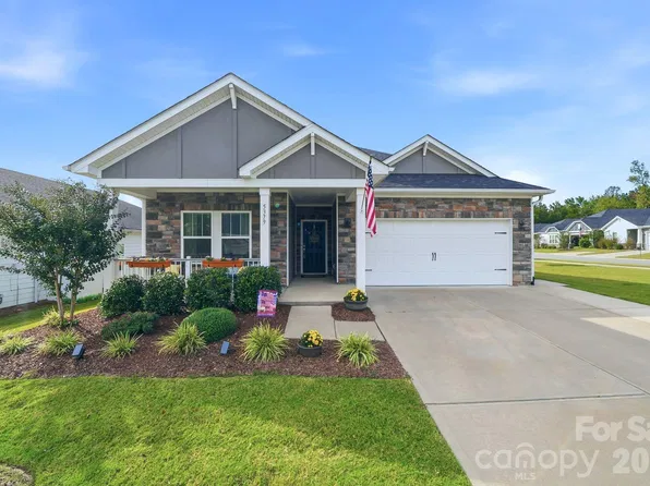 5379 Turtle Creek Dr, Denver, NC 28037