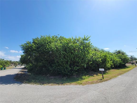 4th image of 18216 Wolbrette Cir