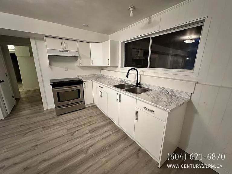 31916 Coral Ave #BASEMENT — Photo 10