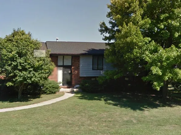 1905 Mitchell Dr, Eureka, IL 61530