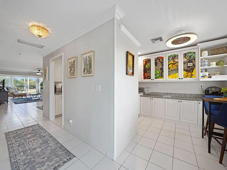2835 SW 13th St #201 — Photo 3