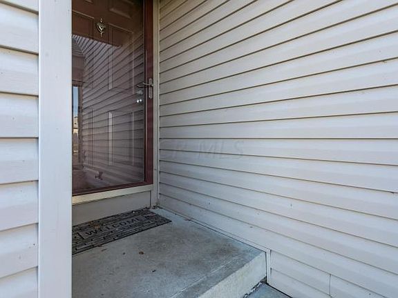 4th image of 1671 Blackhorse Ln