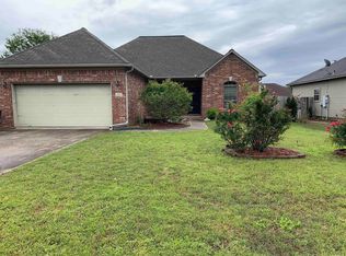 17 Westfield Cir, Little Rock, AR 72210