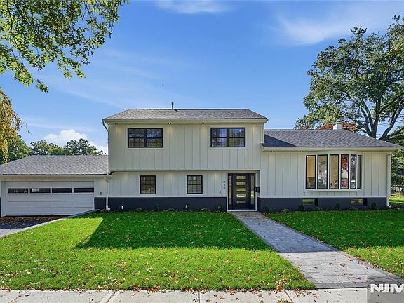 3rd image of 339 Beechwood Road