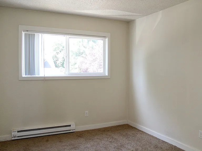9222 N Lombard St — Photo 20