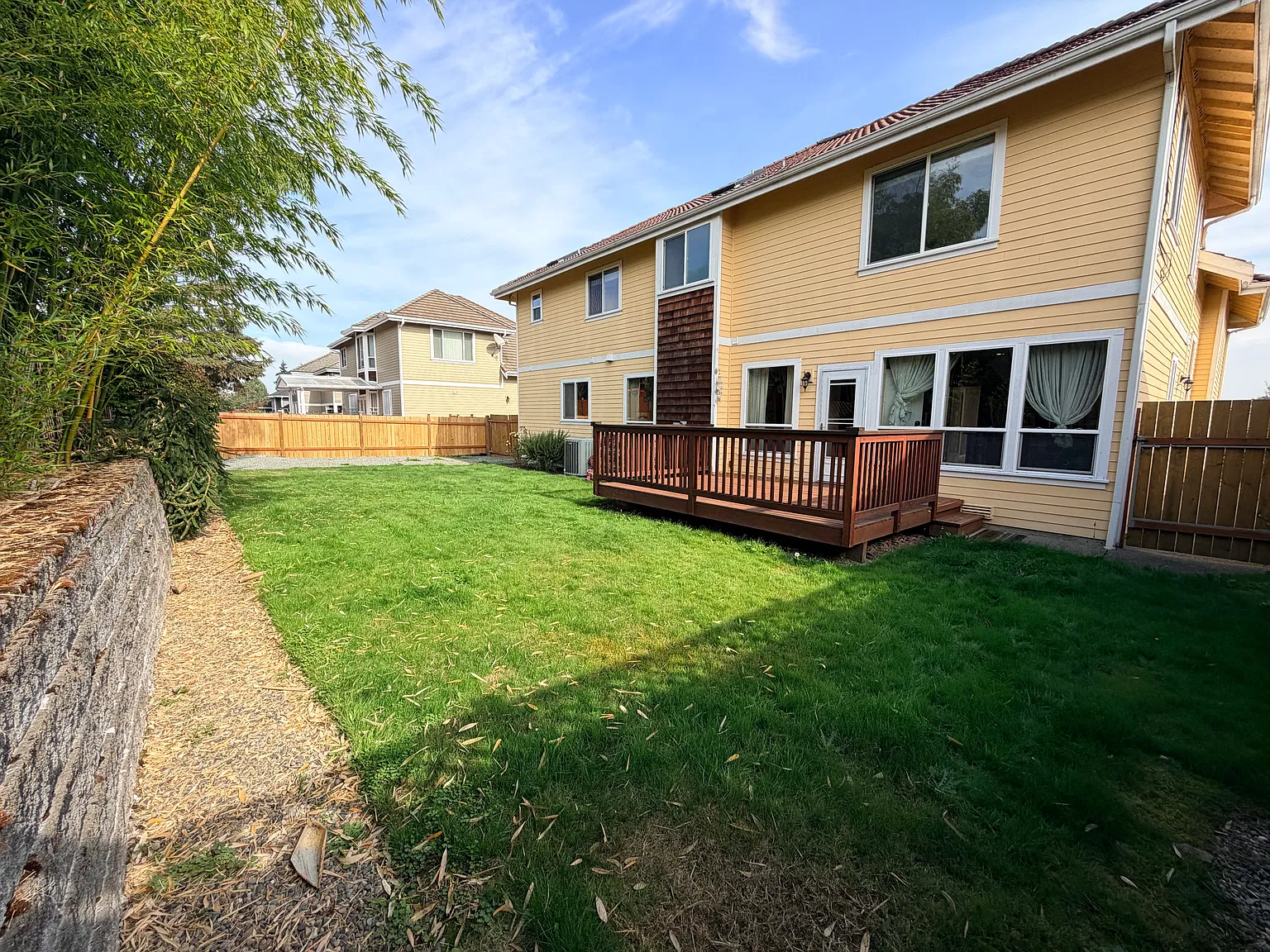 6 bed, 3600 sqft, $4,950 — Photo 3