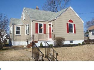 41 Washington Ave, Mount Ephraim, NJ 08059