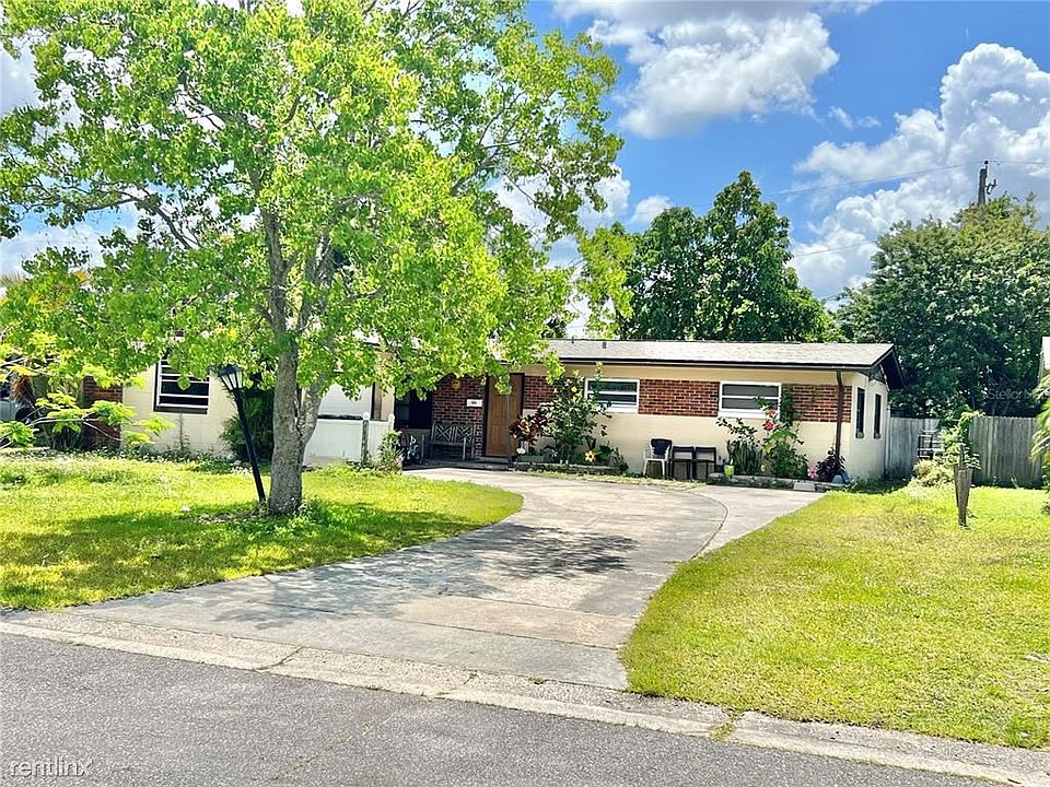 1st image of 6332 White Oak Ct