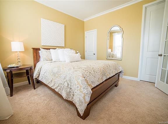 5th image of 15848 Reynolds Dr