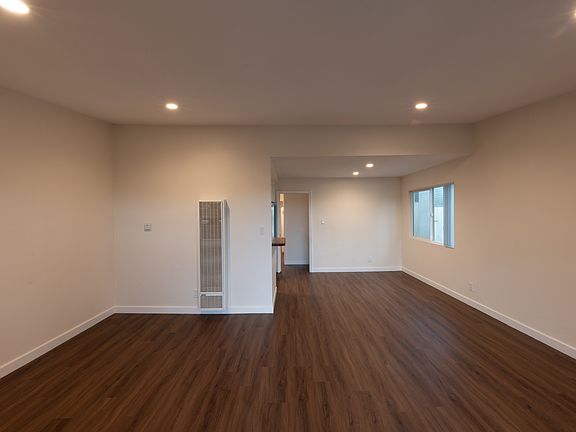 2nd image of 1813 12th St APT D