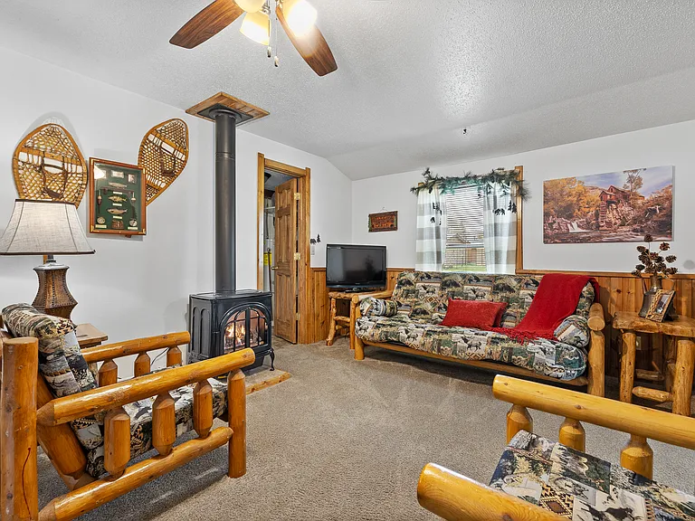 2912 Chapel Ln — Photo 3