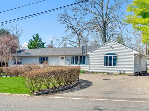 203 Gilford Avenue, Island Heights, NJ 08732