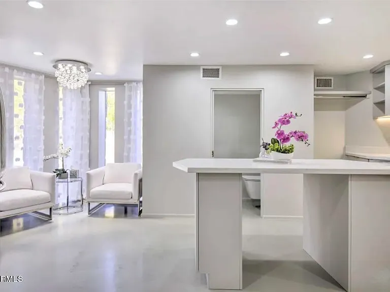 6010 E Cholla Ln — Photo 35