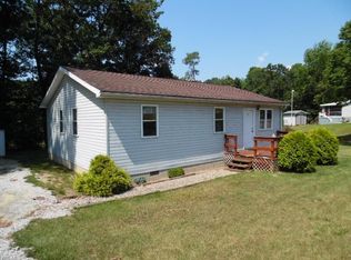 1927 Robinson Hill Rd, Marietta, OH 45750