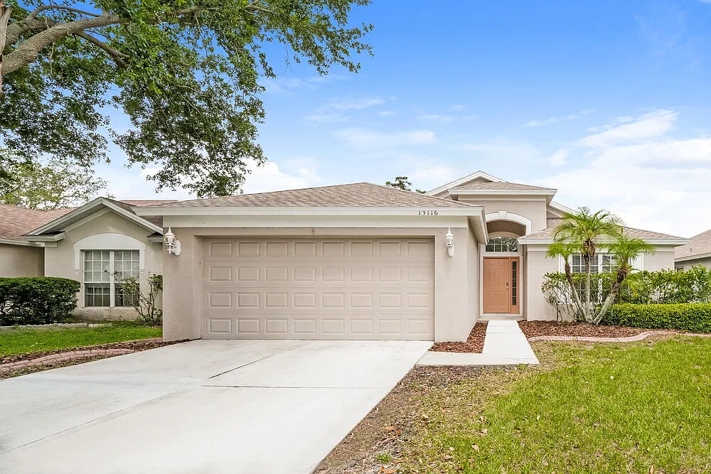 4 bed, 2.0 bath, 1665 sqft, $2,140 — Photo 1