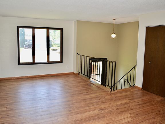 2nd image of 7523 Brunswick Ave N