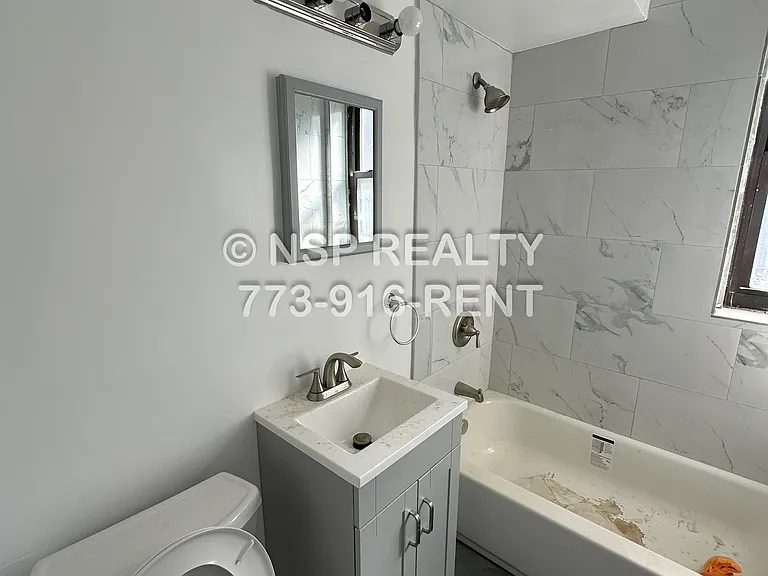 1360-301 W Touhy Ave — Photo 2