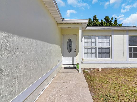 2nd image of 305 Clearwater Lane