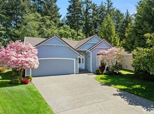 4016 Campus Green Dr NE, Lacey, WA 98516