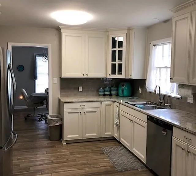 2832 Shamrock St S — Photo 6