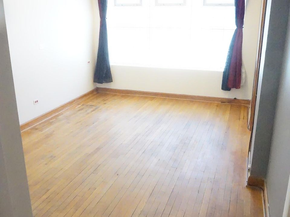 1st image of 2868 N Milwaukee Ave #1R