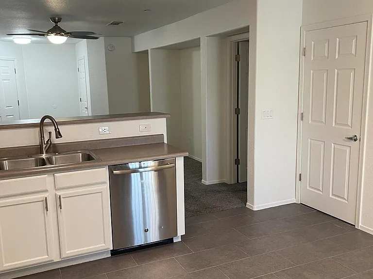 3294 W Treece Pl — Photo 8