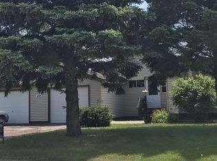 402 W 7th Ave, Milbank, SD 57252