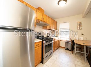 19-18 23rd Dr #B, Astoria, NY 11105