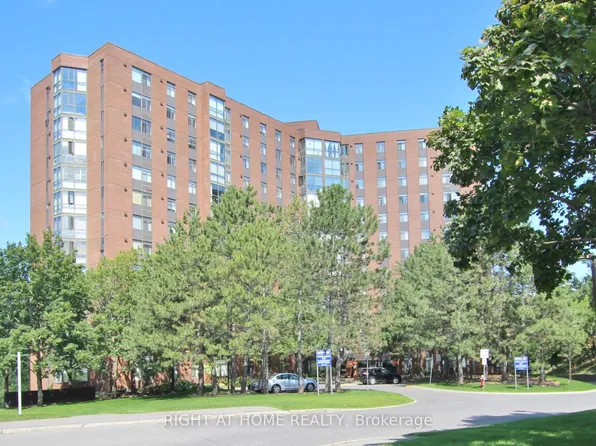 2871 Richmond Rd W #1213, Ottawa, ON K2B 8M5