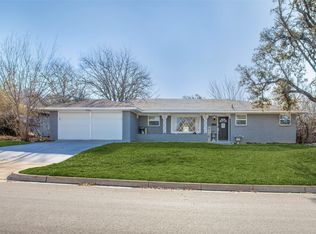 5717 Wessex Ave, Fort Worth, TX 76133