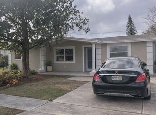 2043 Shannon Dr, Holiday, FL 34690