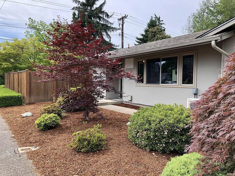 1st image of 2107 Rocky Ln