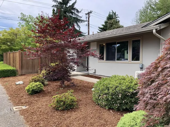 2107 Rocky Ln, Eugene, OR 97401