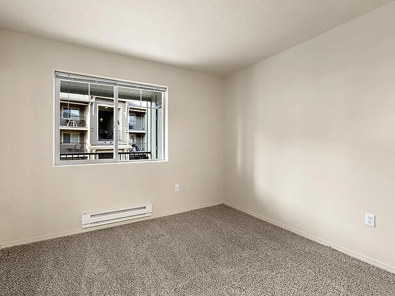 Sunridge Terrace — Photo 17