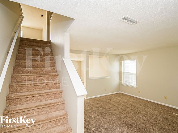 2nd image of 5702 N Jefferson Dr