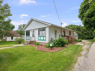 405 E Henry St, Cambridge, IL, 61238
