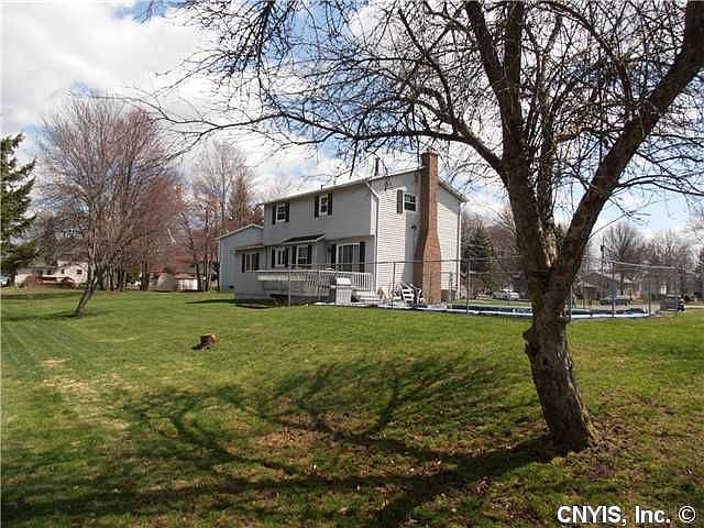 1st image of 110 Thorndike Ln
