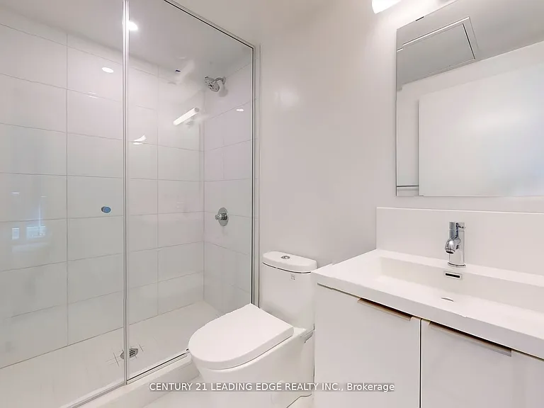 230 Simcoe St #726 — Photo 17