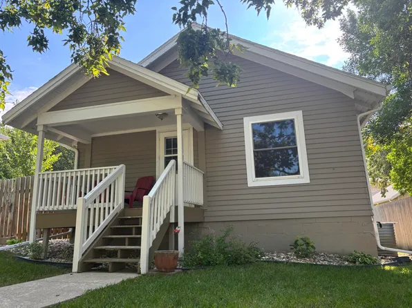 206 N Sebree Pl, Pierre, SD 57501