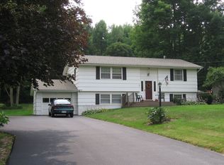 9 Dresser Rd, Spencerport, NY 14559