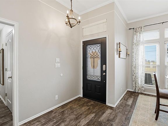 3rd image of 2712 E Prospect Ave