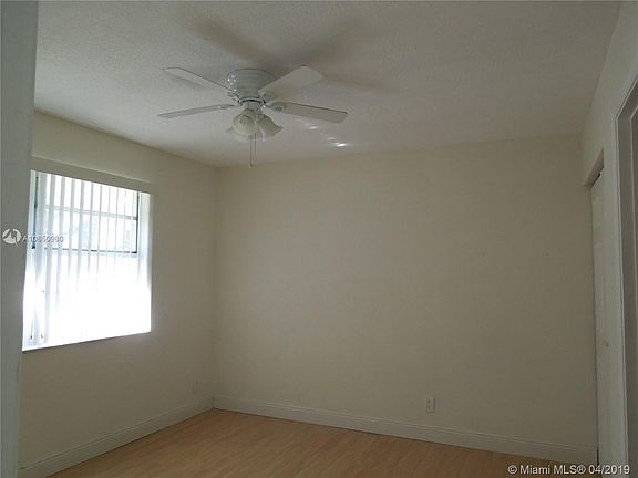 2nd image of 10106 Twin Lakes Dr