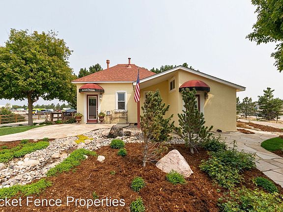 3rd image of 745 Jackson Ct #15214051