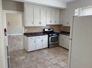 488 Main St #1, Harleysville, PA 19438