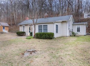 74 Mill St, Elsah, IL 62028