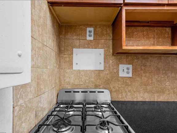4th image of 1711 Massachusetts Ave NW #312