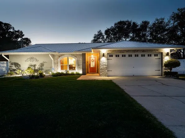 3610 Amber Ln, Lakeland, FL 33812