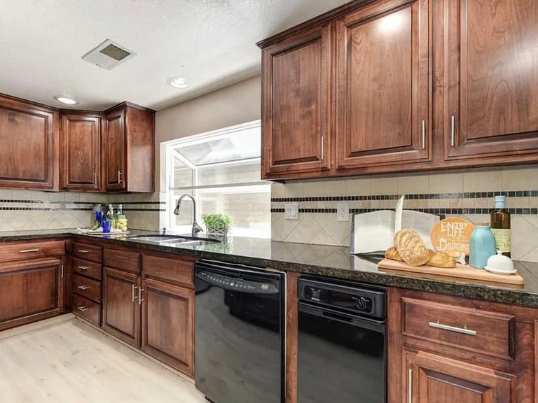 12341 Torrey Pines Dr — Photo 15