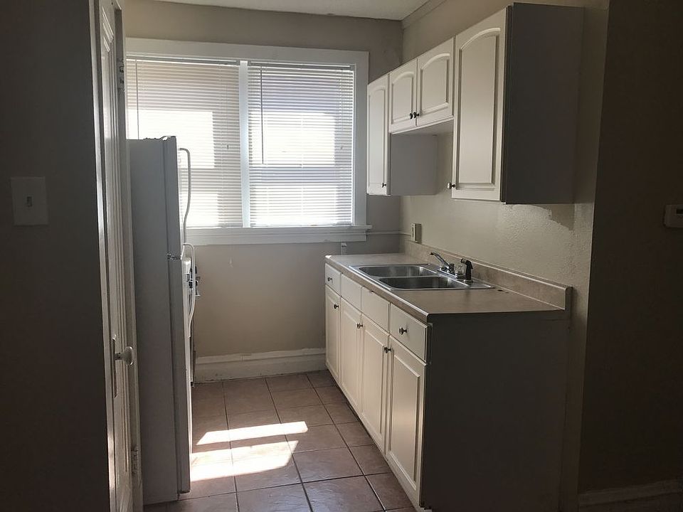 2nd image of 2239A McNair Ave