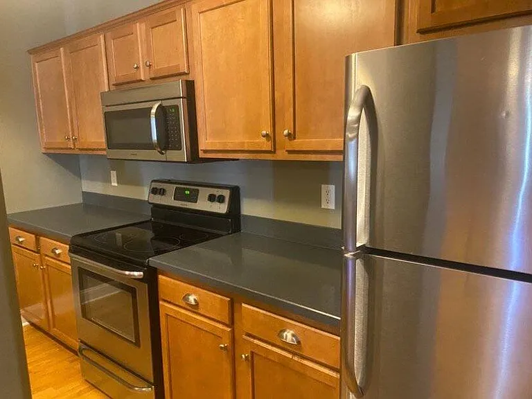 4-6 Sheridan Ave #4B — Photo 6